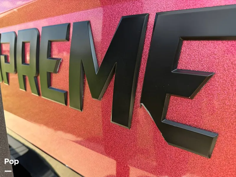 Slide: The Image of Supreme S220 2023 - 15816329