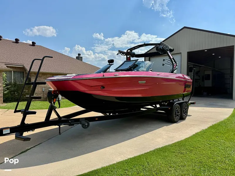 Slide: The Image of Supreme S220 2023 - 15816320