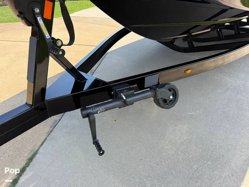 Slide: The Image of Supreme S220 2023 - 15816345