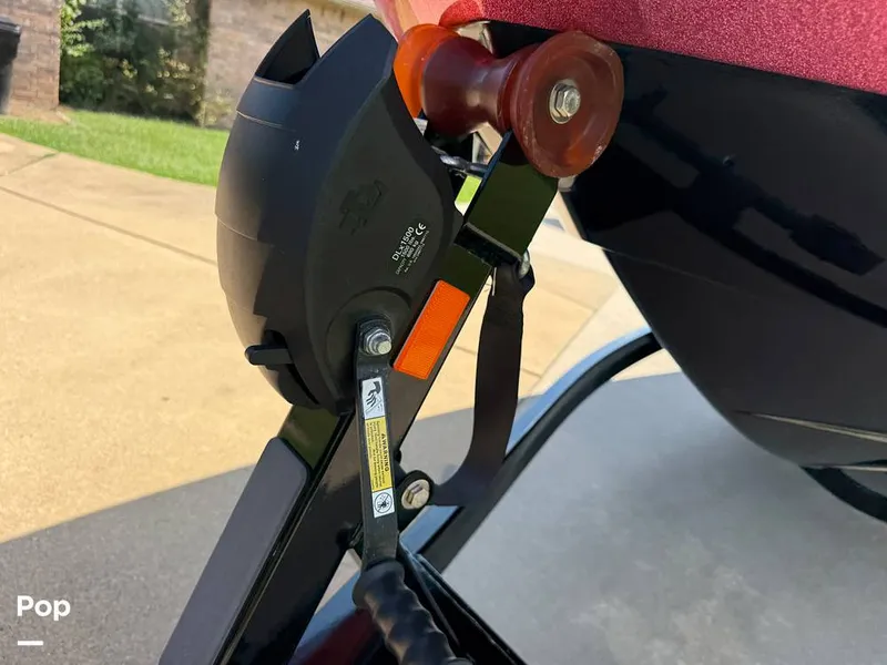 Slide: The Image of Supreme S220 2023 - 15816356