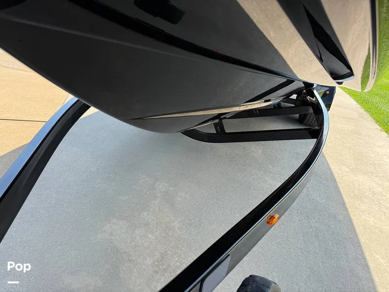 Slide: The Image of Supreme S220 2023 - 15816357