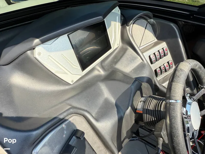 Slide: The Image of Supreme S220 2023 - 15816373