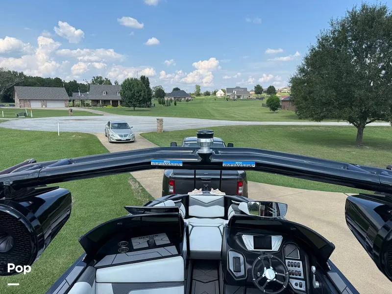 Slide: The Image of Supreme S220 2023 - 15816386