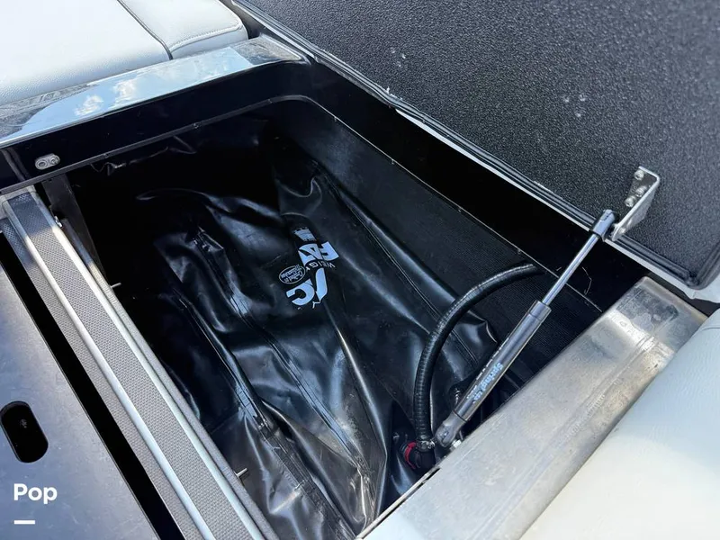 Slide: The Image of Supreme S220 2023 - 15816394