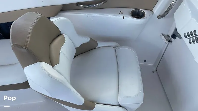 Slide: The Image of Four Winns H260 Horizon 2015 - 15881053