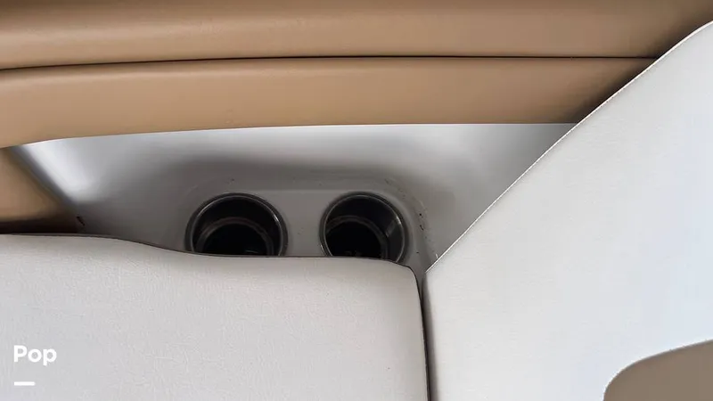 Slide: The Image of Four Winns H260 Horizon 2015 - 15881048