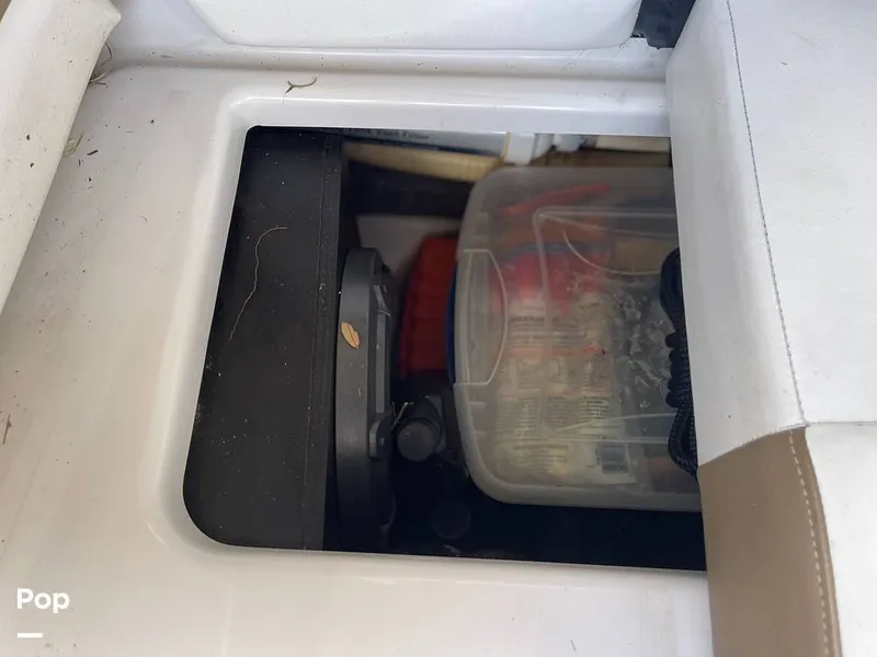 Slide: The Image of Four Winns H260 Horizon 2015 - 15881034