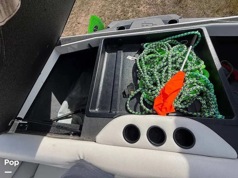 Slide: The Image of Axis A22 2015 - 15843498