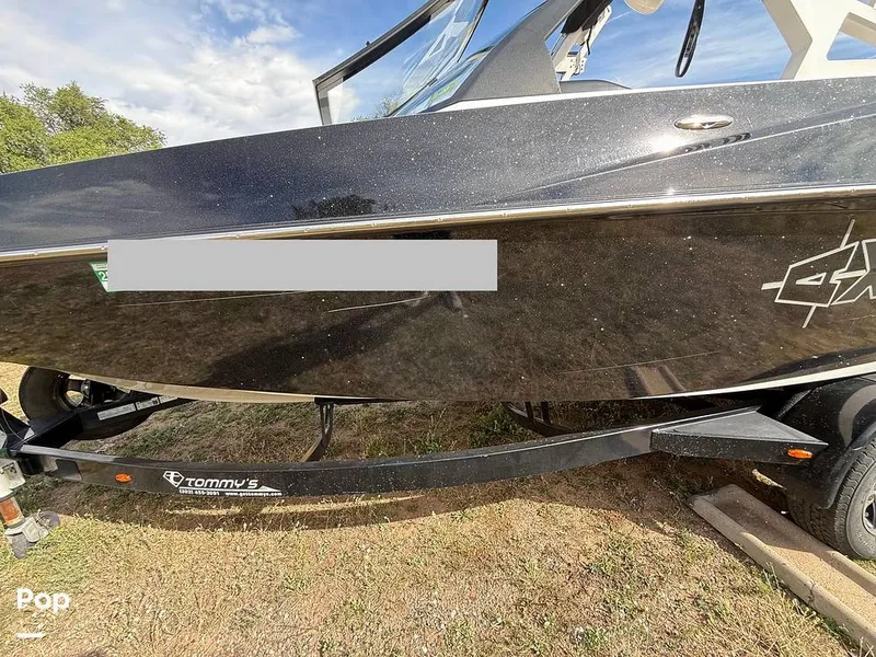 Slide: The Image of Axis A22 2015 - 15899925