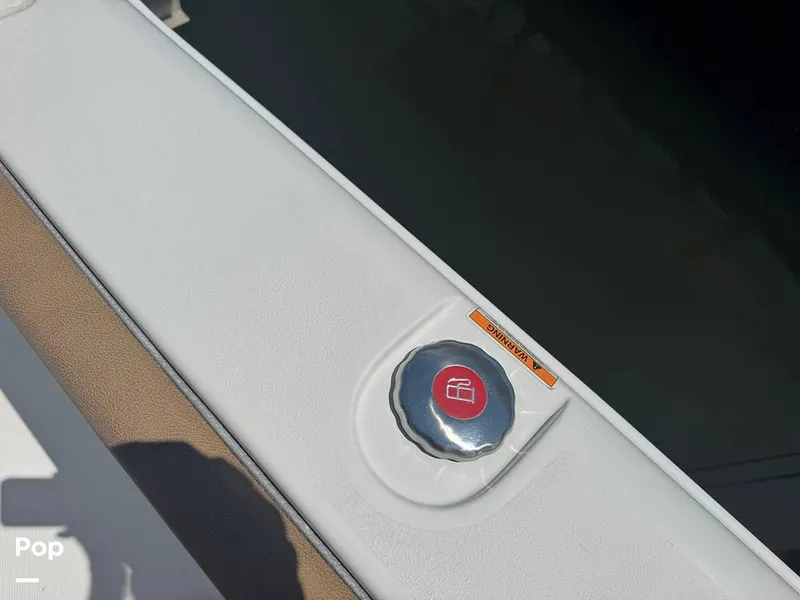 Slide: The Image of Sea Hunt Ultra 265 SE 2024 - 15808269