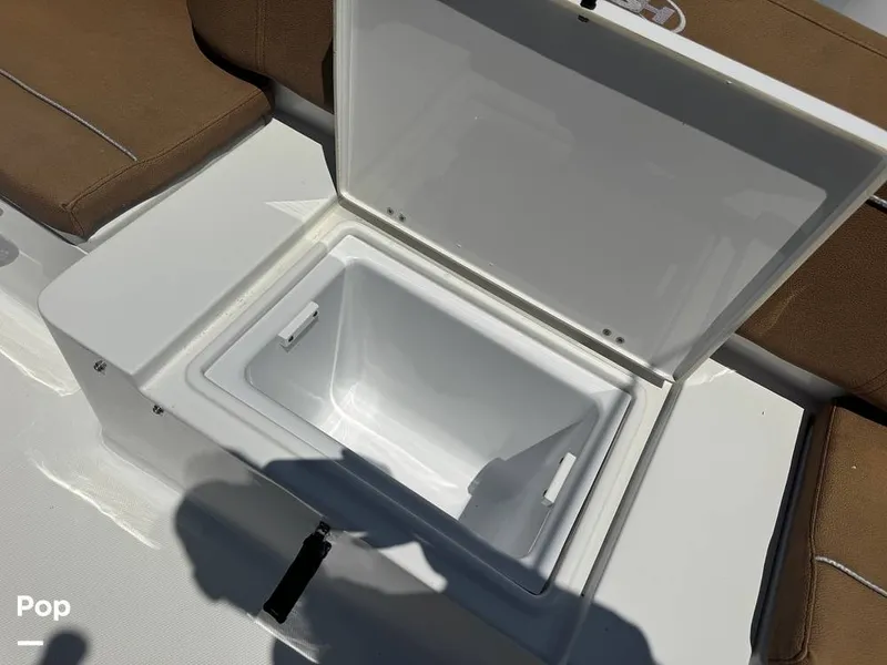 Slide: The Image of Sea Hunt Ultra 265 SE 2024 - 15808218