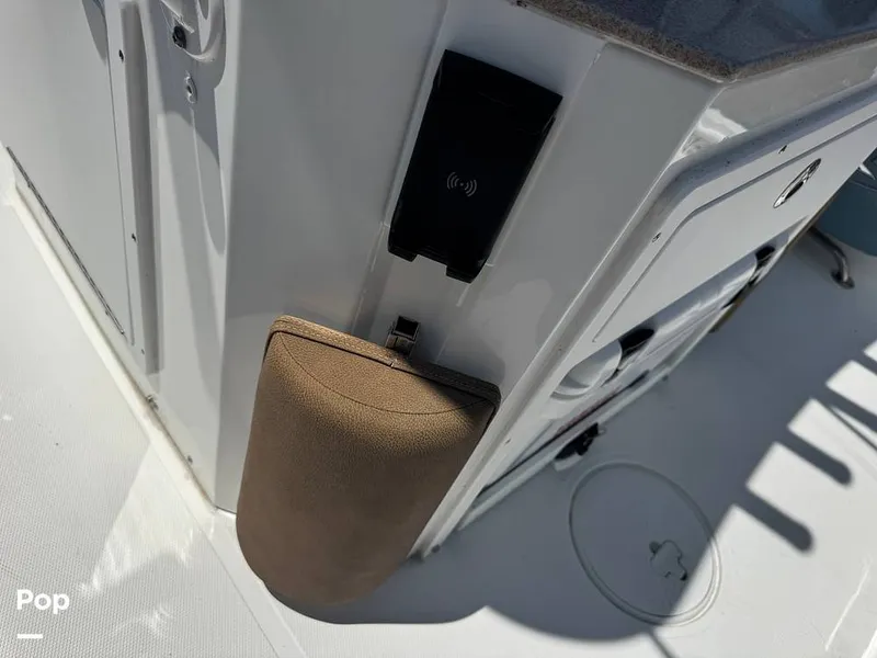 Slide: The Image of Sea Hunt Ultra 265 SE 2024 - 15808214