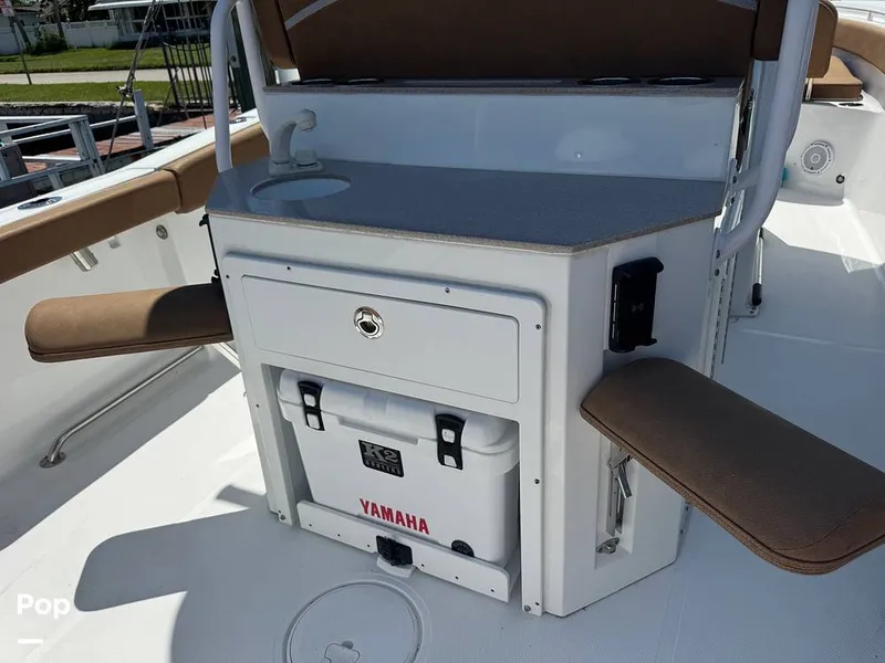 Slide: The Image of Sea Hunt Ultra 265 SE 2024 - 15808272