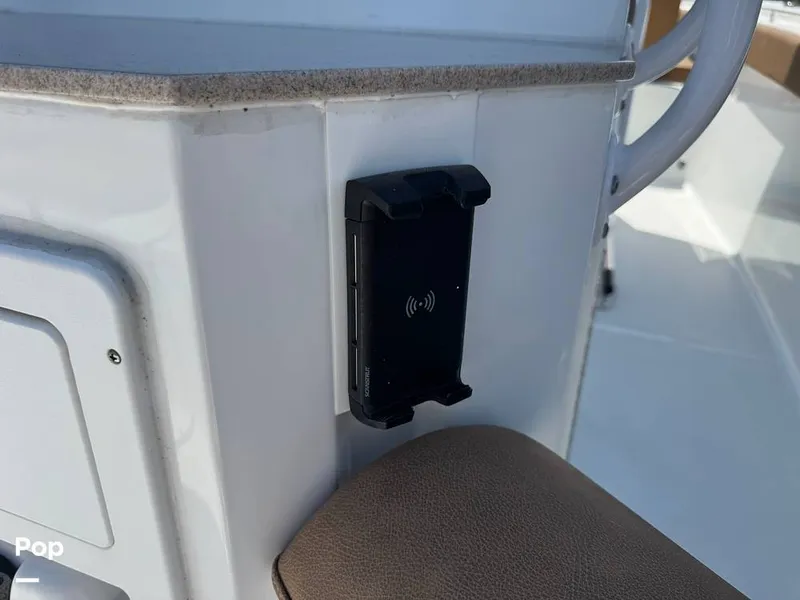 Slide: The Image of Sea Hunt Ultra 265 SE 2024 - 15808273