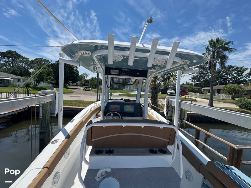 Slide: The Image of Sea Hunt Ultra 265 SE 2024 - 15808271