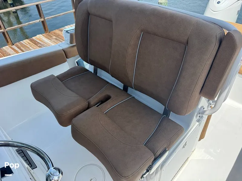 Slide: The Image of Sea Hunt Ultra 265 SE 2024 - 15808212