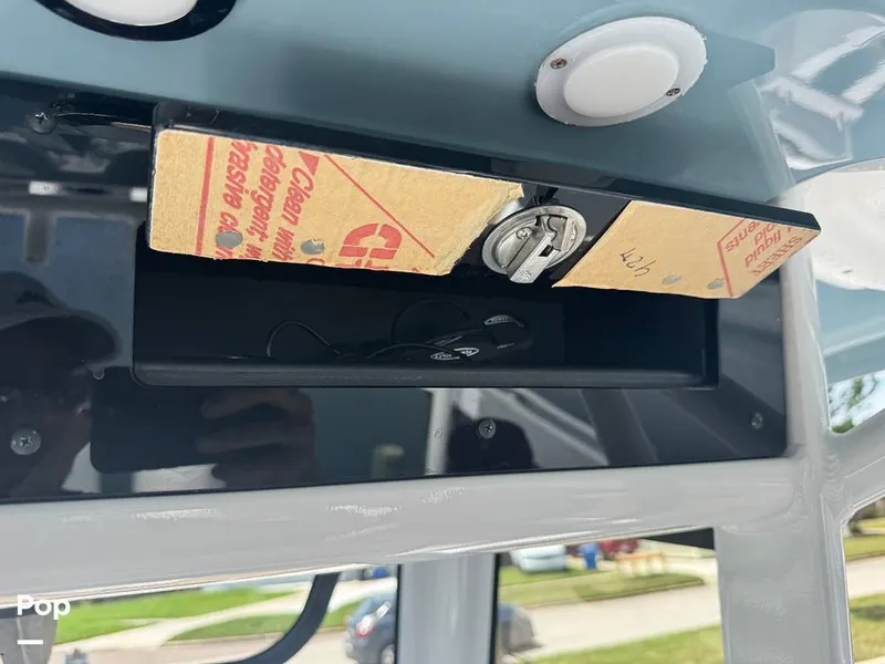 Slide: The Image of Sea Hunt Ultra 265 SE 2024 - 15808190