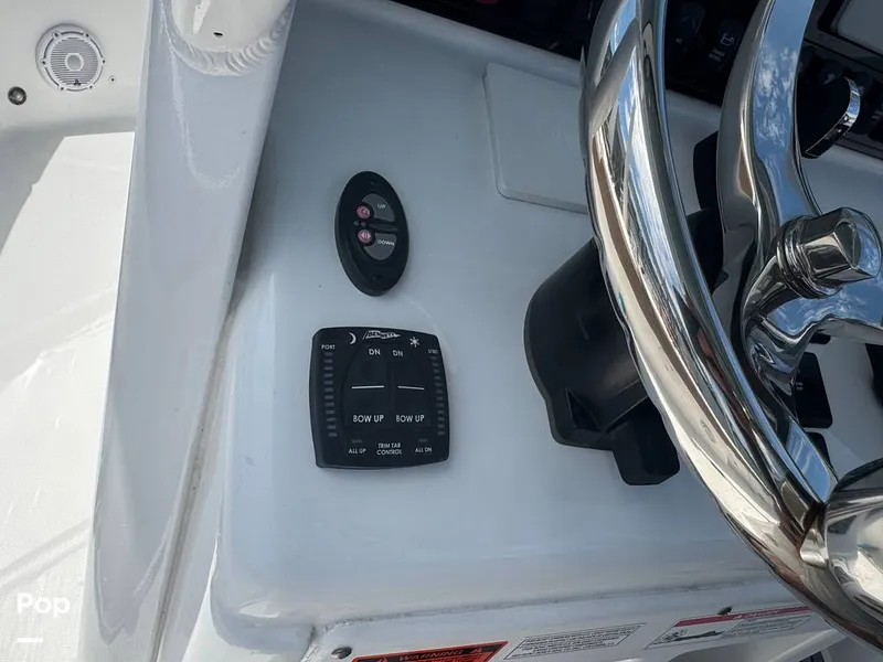 Slide: The Image of Sea Hunt Ultra 265 SE 2024 - 15808194