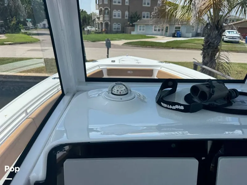 Slide: The Image of Sea Hunt Ultra 265 SE 2024 - 15808185