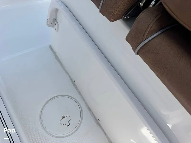 Slide: The Image of Sea Hunt Ultra 265 SE 2024 - 15808202