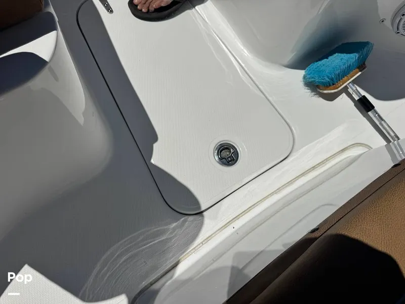 Slide: The Image of Sea Hunt Ultra 265 SE 2024 - 15808210