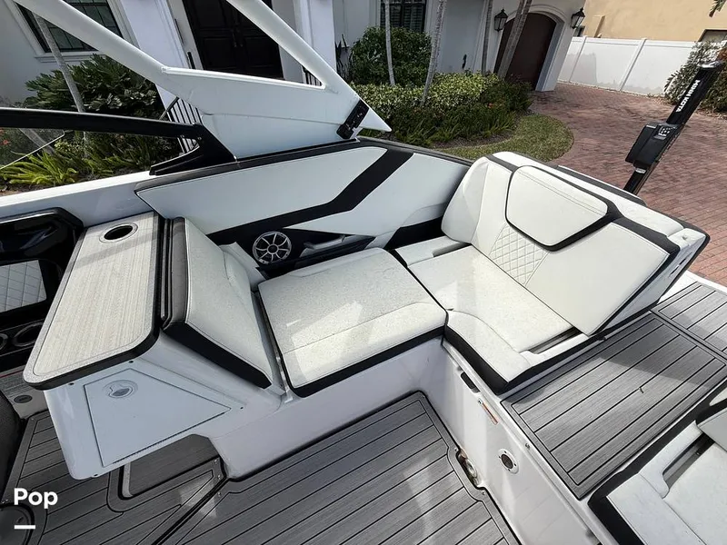 Slide: The Image of Yamaha 252se 2024 - 16004548