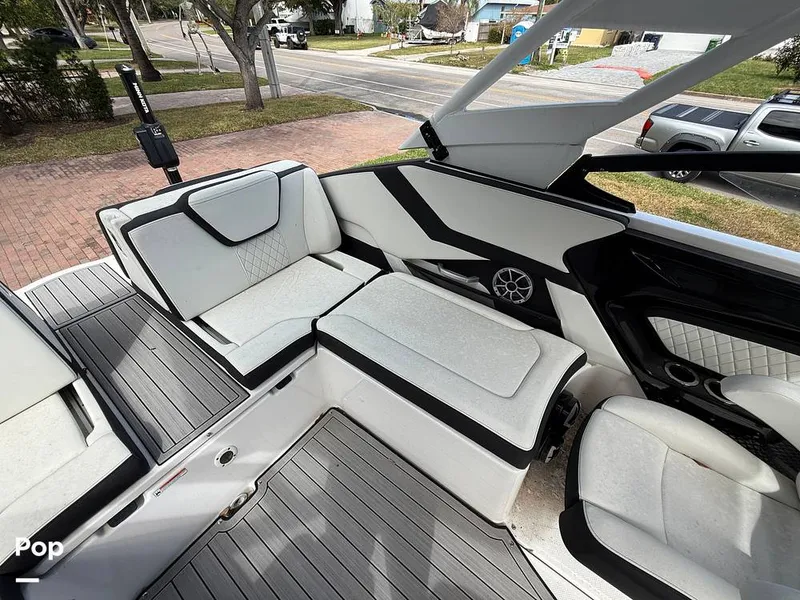 Slide: The Image of Yamaha 252se 2024 - 16004549