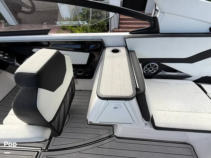 Slide: The Image of Yamaha 252se 2024 - 16004571