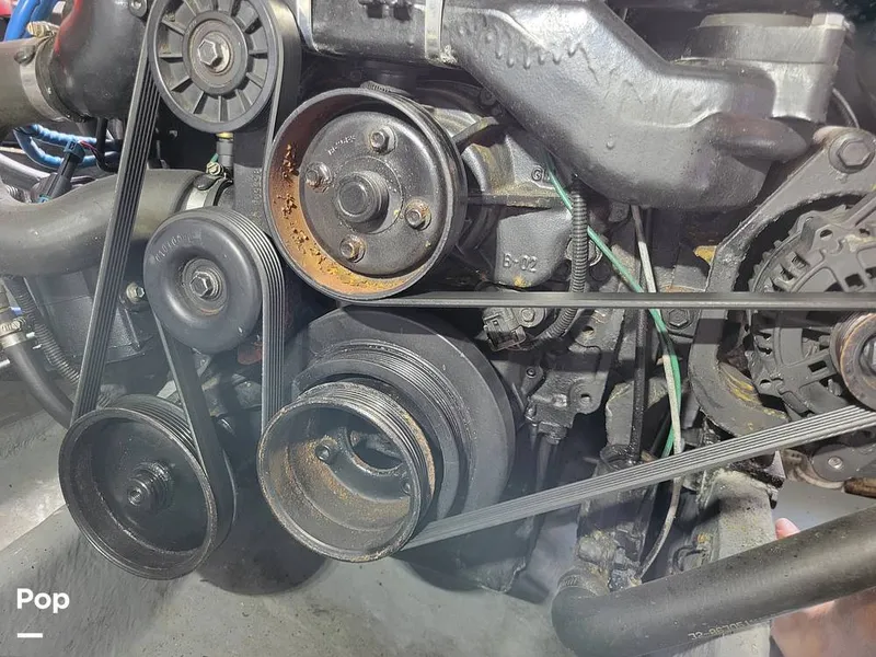 Slide: The Image of Sea Ray 330 Express Cruiser 2000 - 15786132