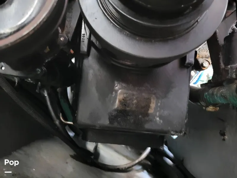 Slide: The Image of Sea Ray 330 Express Cruiser 2000 - 15786133