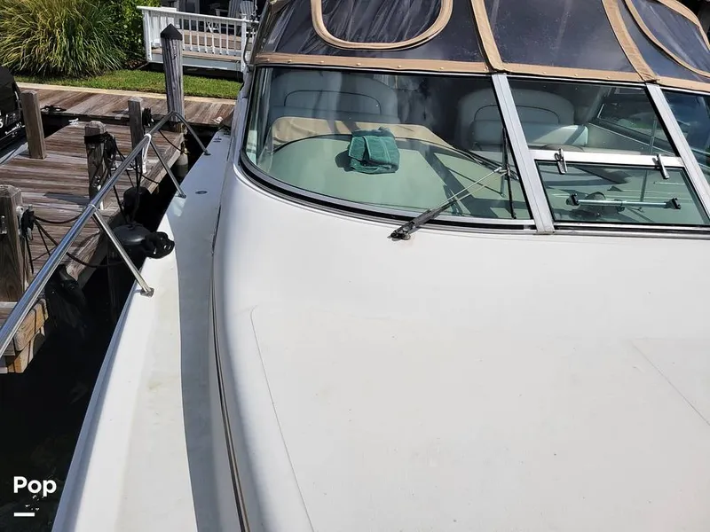 Slide: The Image of Sea Ray 330 Express Cruiser 2000 - 15786188