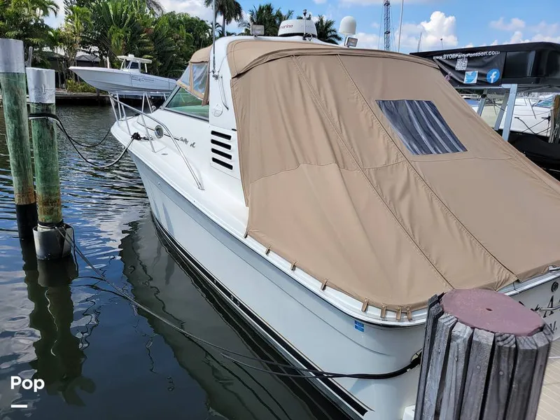 Slide: The Image of Sea Ray 330 Express Cruiser 2000 - 15786191