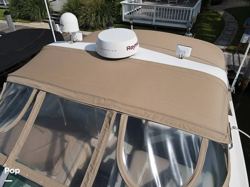 Slide: The Image of Sea Ray 330 Express Cruiser 2000 - 15787729