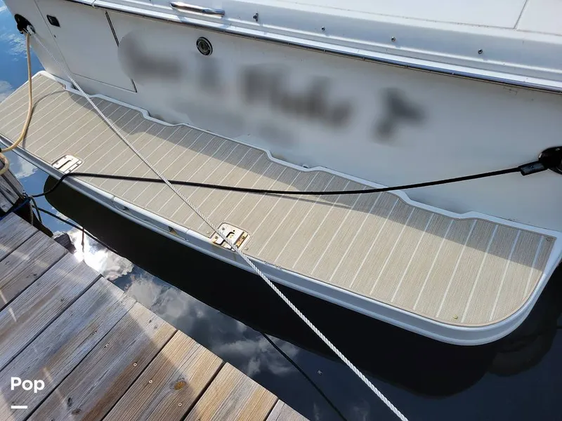 Slide: The Image of Sea Ray 330 Express Cruiser 2000 - 15785857