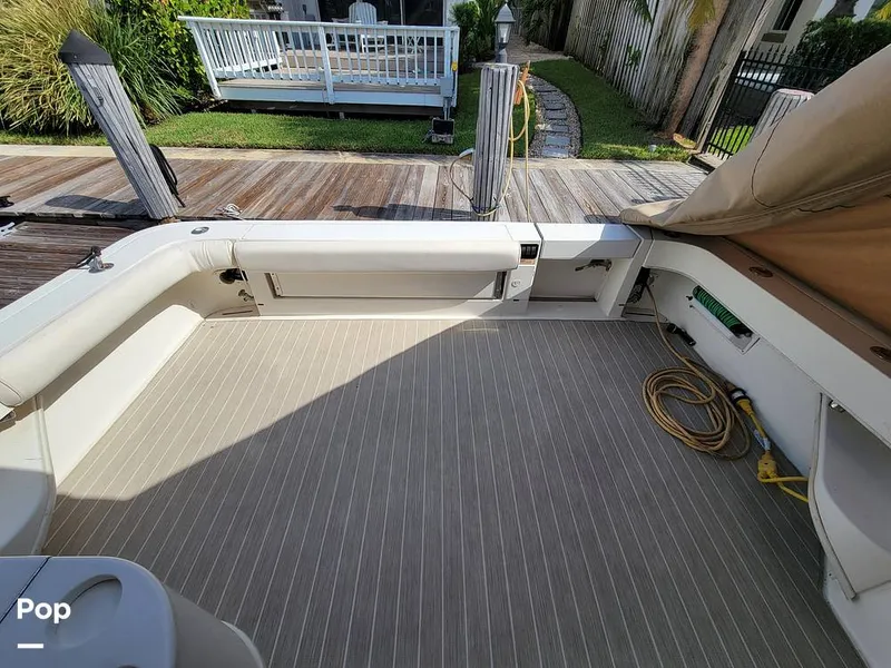 Slide: The Image of Sea Ray 330 Express Cruiser 2000 - 15785860