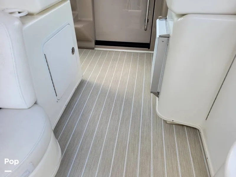 Slide: The Image of Sea Ray 330 Express Cruiser 2000 - 15785875