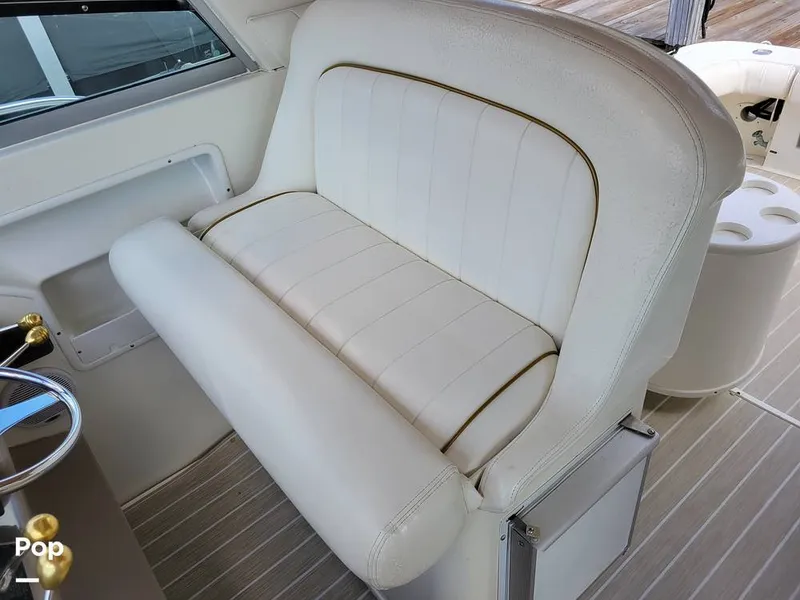 Slide: The Image of Sea Ray 330 Express Cruiser 2000 - 15785880