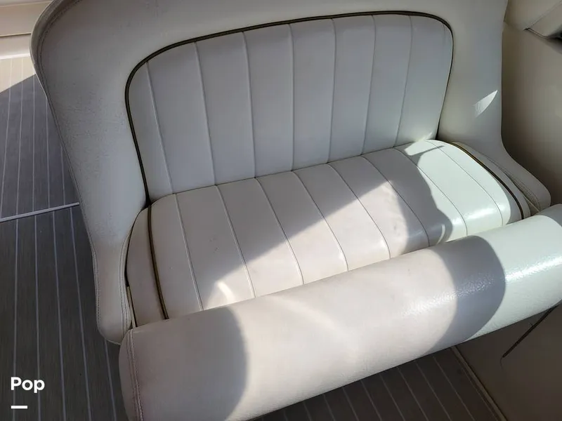 Slide: The Image of Sea Ray 330 Express Cruiser 2000 - 15785882