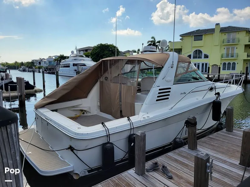 Slide: The Image of Sea Ray 330 Express Cruiser 2000 - 15785849