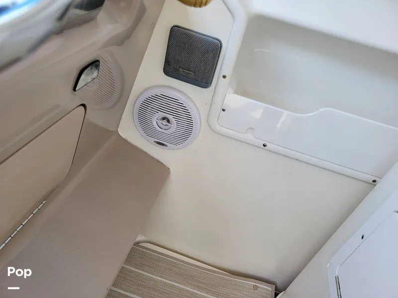 Slide: The Image of Sea Ray 330 Express Cruiser 2000 - 15785895