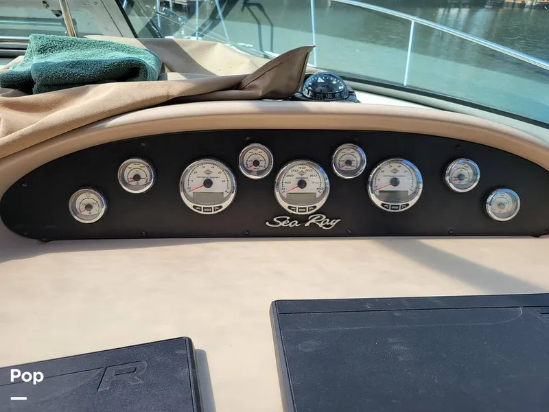 Slide: The Image of Sea Ray 330 Express Cruiser 2000 - 15785897