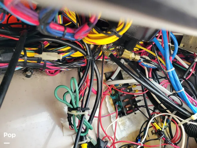 Slide: The Image of Sea Ray 330 Express Cruiser 2000 - 15785903