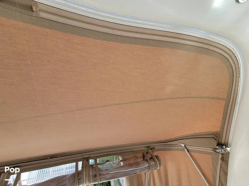 Slide: The Image of Sea Ray 330 Express Cruiser 2000 - 15785910