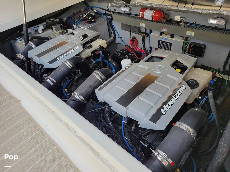 Slide: The Image of Sea Ray 330 Express Cruiser 2000 - 15785919