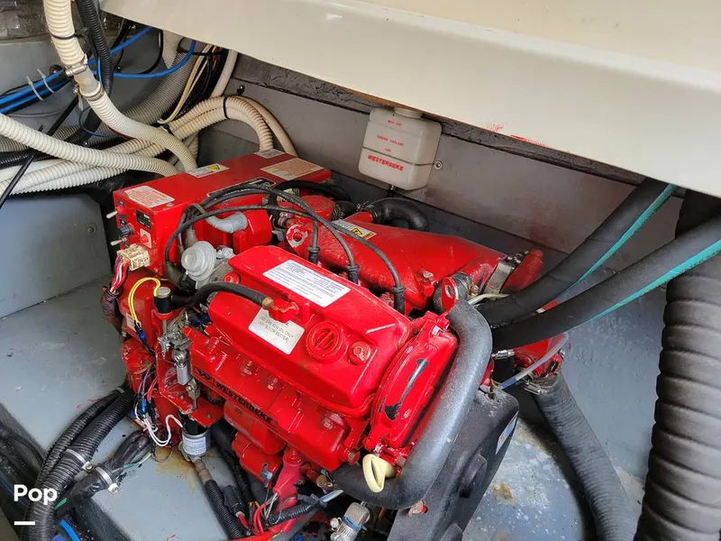 Slide: The Image of Sea Ray 330 Express Cruiser 2000 - 15785920