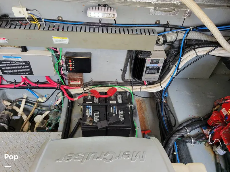 Slide: The Image of Sea Ray 330 Express Cruiser 2000 - 15785921