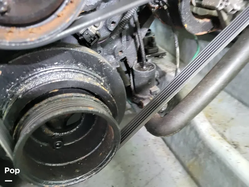 Slide: The Image of Sea Ray 330 Express Cruiser 2000 - 15786120