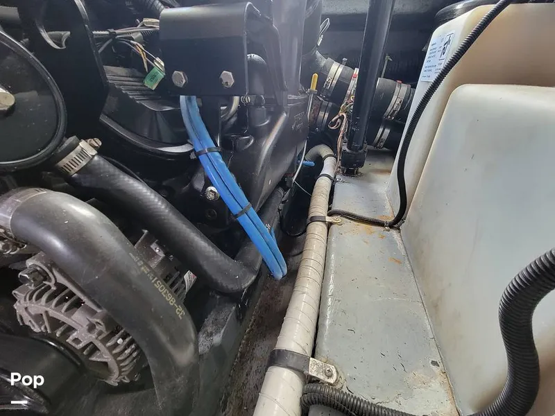 Slide: The Image of Sea Ray 330 Express Cruiser 2000 - 15786123