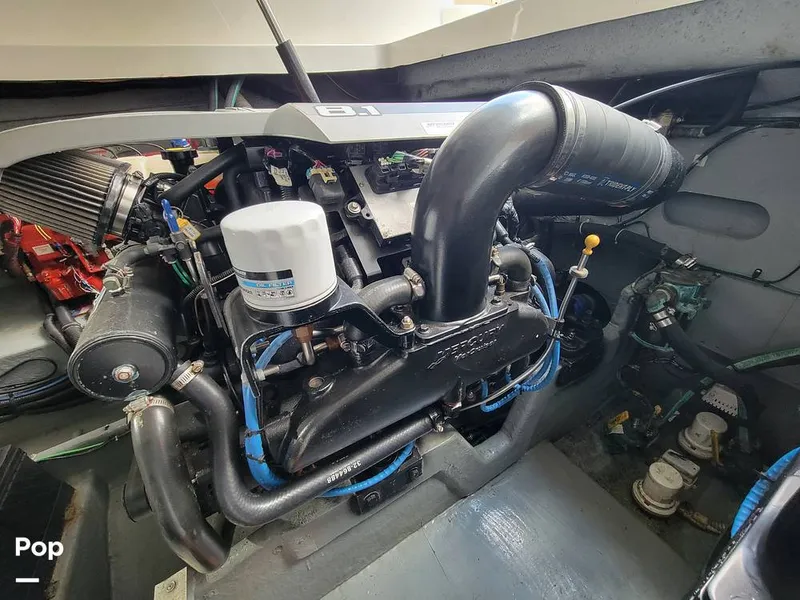 Slide: The Image of Sea Ray 330 Express Cruiser 2000 - 15786125