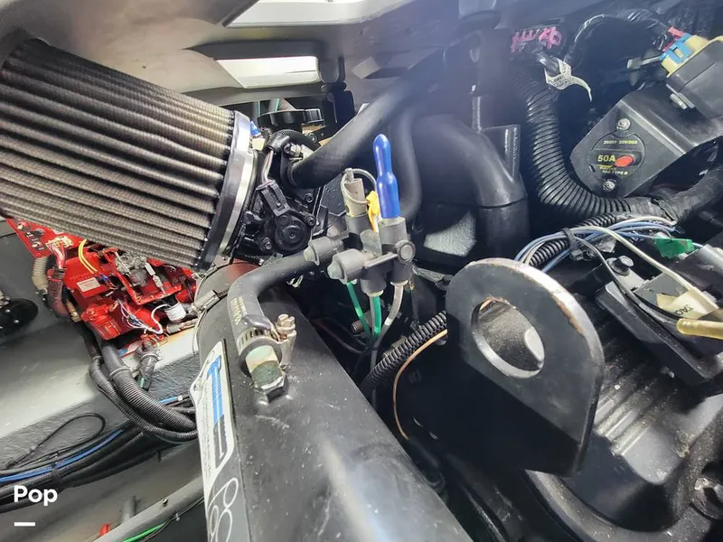 Slide: The Image of Sea Ray 330 Express Cruiser 2000 - 15786129